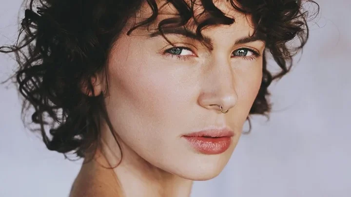 Mads Paige Biography: Sister, Instagram, Net Worth, Runway, Partner, Ethnicity, Height, Partner