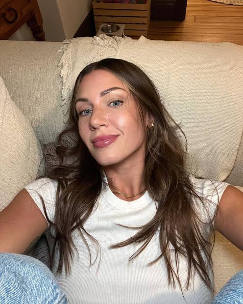 Kristen McKenzie Biography: Partner, Ethnicity, YouTube, Height, Age, Parents, Net Worth, Religion