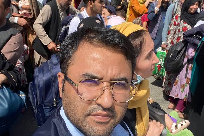 Khushnood Nabizada Biography: Education, Facebook, Age, Journalism, Net Worth, Height, Wife, Religion