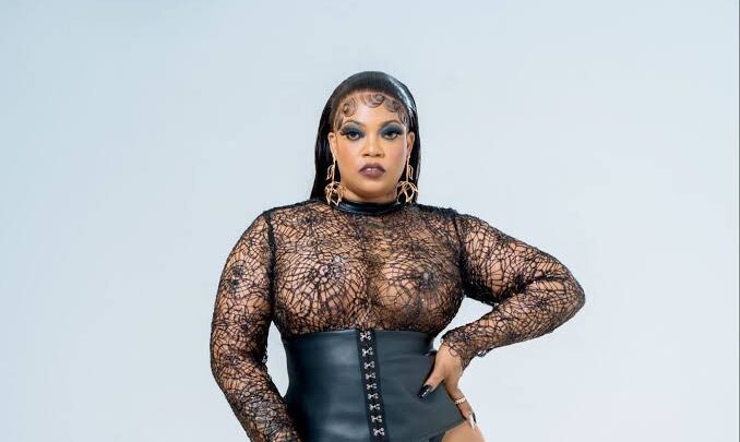 Dovey Magnum Biography: Boyfriend, Instagram, Net Worth, Age, Height, Parents, Awards, Real Name, Songs, Religion