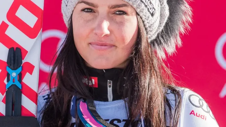 Stephanie Venier Biography: Ethnicity, Parents, Instagram, Awards, Religion, Age, Height, Net Worth