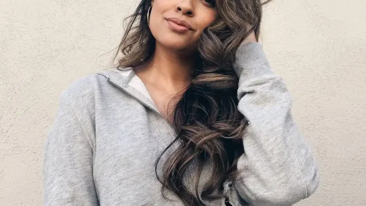 Cynthia Dhimdis Biography: Net Worth, Age, Height, Parents, Boyfriend, TikTok, Hairstyling Career