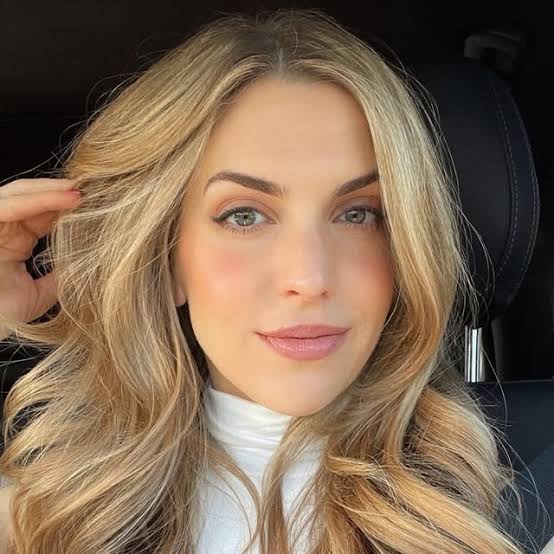 Nichole Ciotti Biography: Husband, Kids, Net Worth, Age, Blog, TikTok, Height, Career