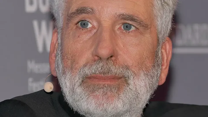 Dirk Stermann Biography: Wife, TV Shows, Ethnicity, Movies, Parents, Net Worth, Age, Height, Books