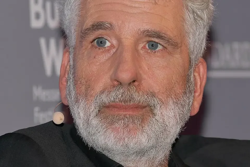 Dirk Stermann Biography: Wife, TV Shows, Ethnicity, Movies, Parents, Net Worth, Age, Height, Books