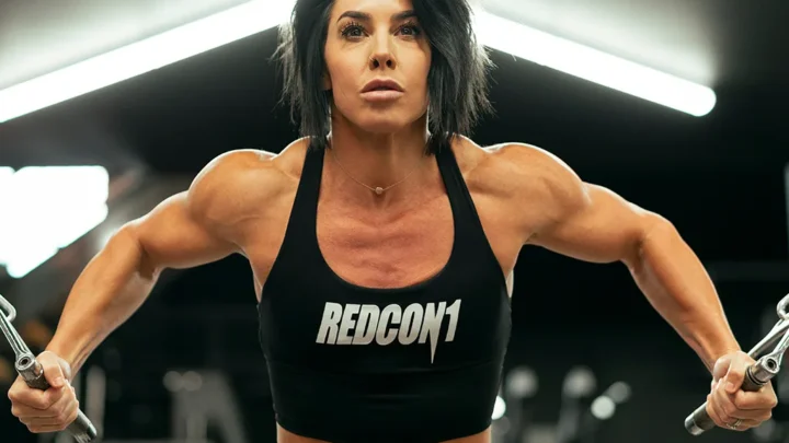 Dana Linn Bailey Biography: Husband, Age, Height, Net Worth, Olympia, Gym, Career, Parents