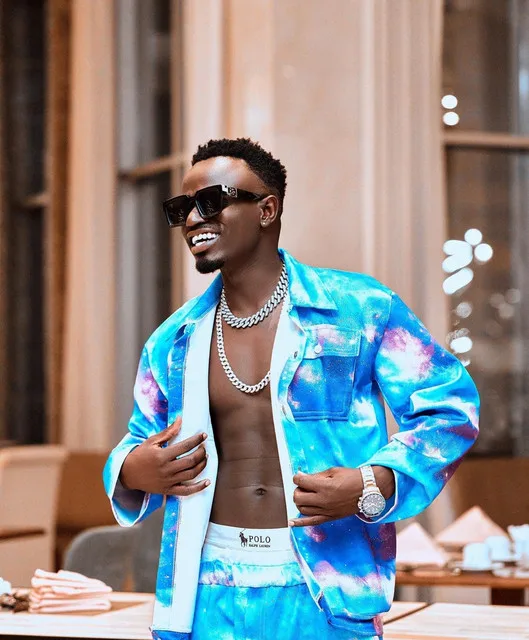 John Frog Biography: Net Worth, Girlfriend, Height, Age, Songs & Albums, Concerts, Instagram