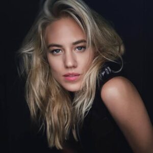 Larissa Marolt