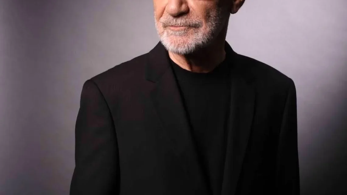 Siavash Ghomayshi Biography: Parents, Religion, Songs, Instagram, Height, Net Worth, Awards, Ethnicity