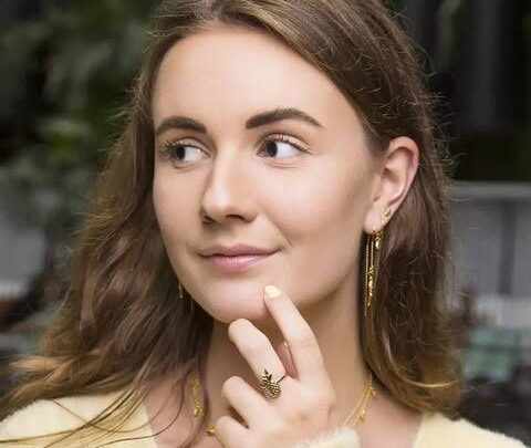 Anna Briand Hestehauge Biography: Age, Sister, Net Worth, Boyfriend, YouTube, TikTok, Fashion, Vlogs, Height