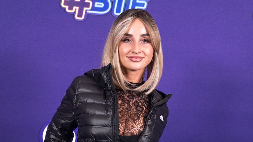 Cynthia Tóthová Biography: Age, Net Worth, Boyfriend, TikTok, Instagram, Career, Height, Parents