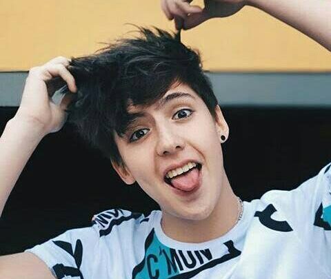 Alex Casas Biography: Age, Girlfriend, Brother, Net Worth, TikTok, Height, Album, Songs