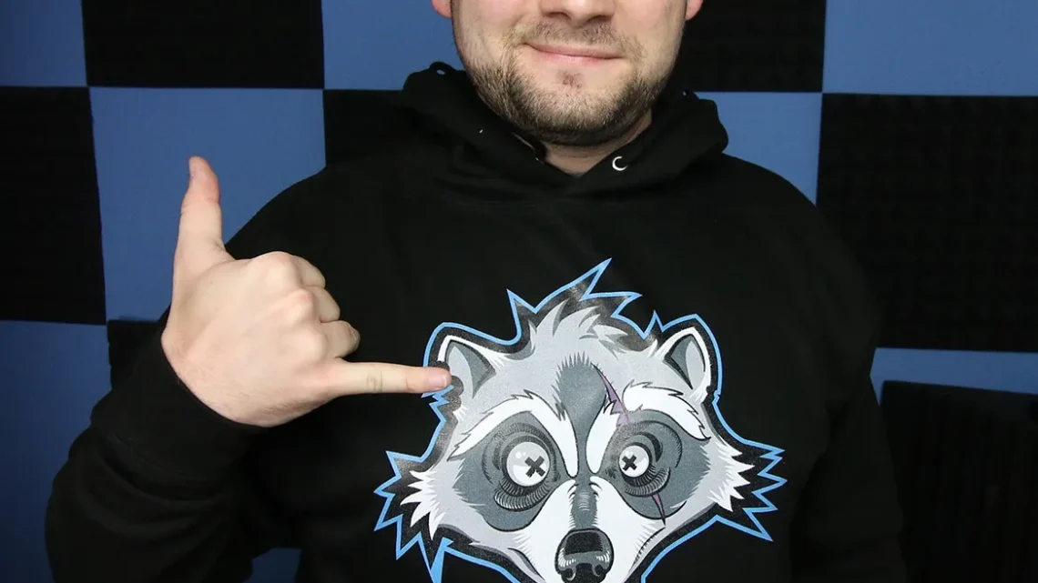 Maxim Hrecin Biography: Age, Girlfriend, Net Worth, Career, YouTube, Gaming, Wiki