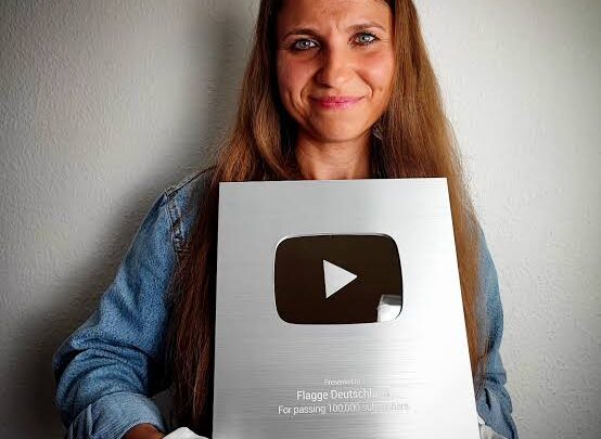 Gülten Rasit Biography: Age, Net Worth, YouTube, Hotel Tours, Parents, Height, TikTok