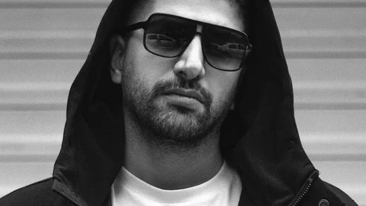 Xaniar Khosravi Biography: Ethnicity, Parents, Religion, Girlfriend, Height, Songs, Net Worth, Age, Brother
