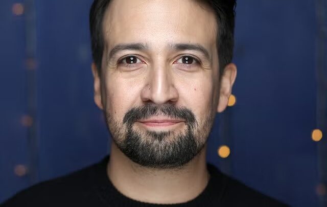 Lin-Manuel Miranda Biography: Age, Wife, Net Worth, Songs, Height, Parents, Awards, Children, Movies