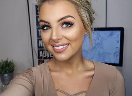 Brittney Lee Saunders Biography: Age, Fiancé, Net Worth, Fashion Brand, Height, Parents, YouTube