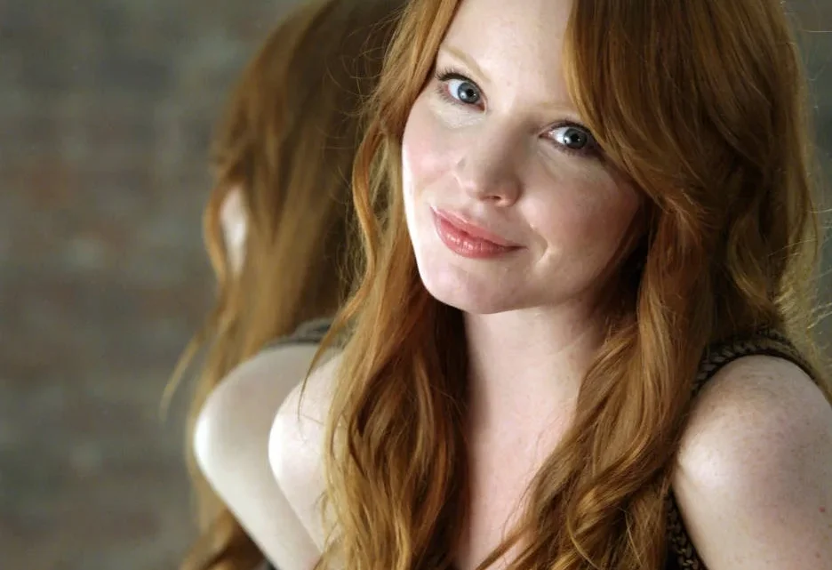 Lauren Ambrose Biography: Age, Husband, Net Worth, Movies, Height, Parents, TV Shows, Awards