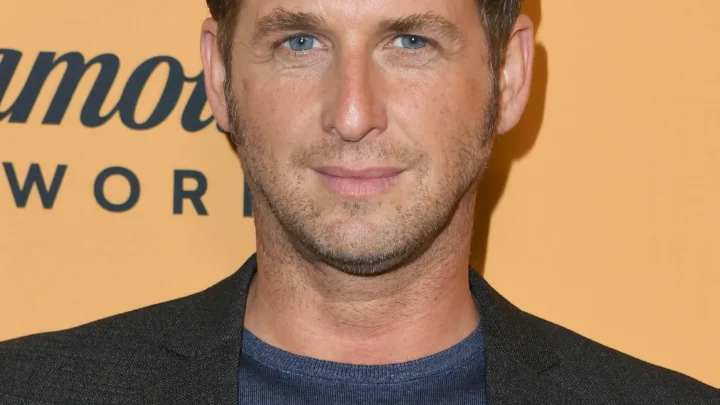 Josh Lucas Biography: Age, Wife, Net Worth, Movies, Height, Parents, Son, Nationality