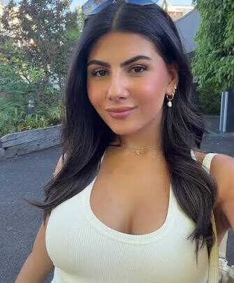Alexia Alessi Biography: Religion, Height, Ethnicity, Religion, Parents, Net Worth, Age, Partner, Awards