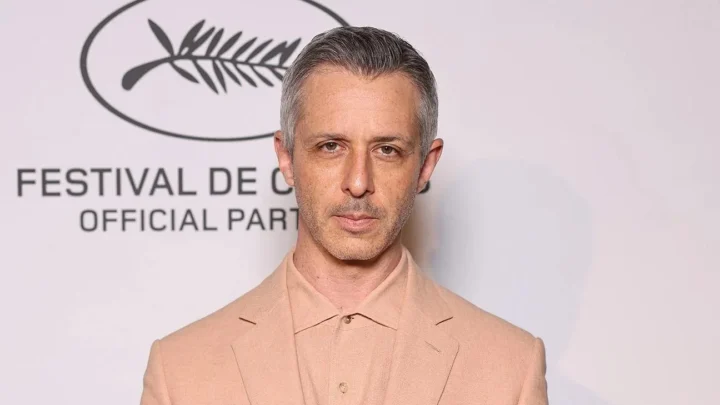 Jeremy Strong Biography: Age, Wife, Net Worth, Movies, Children, Height, Parents, Awards, TV Shows