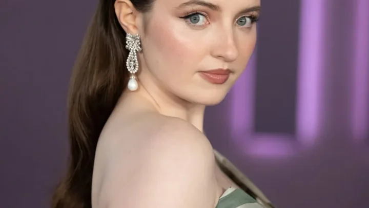 Lucy Halliday Biography: Parents, Net Worth, Movies, Age, Ethnicity, YouTube, Height, Awards, Boyfriend
