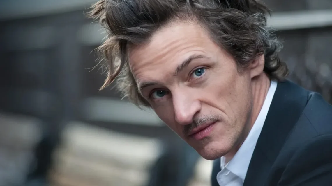 John Hawkes Bio: Age, Net Worth, Movies, Height, Parents, Nationality, TV Shows, Awards, Spouse