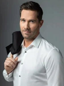 Luke Macfarlane