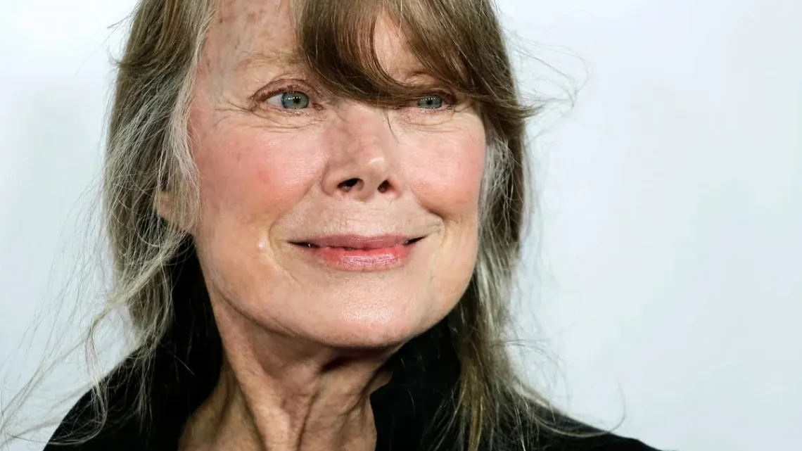 Sissy Spacek Biography: Oscar Win, Age, Height, Husband, Net Worth, Kids, Movies, TV Shows