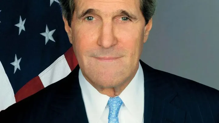 John Kerry Biography: Age, Net Worth, Height, Secretary of State, Wife, Kids, Career, Office