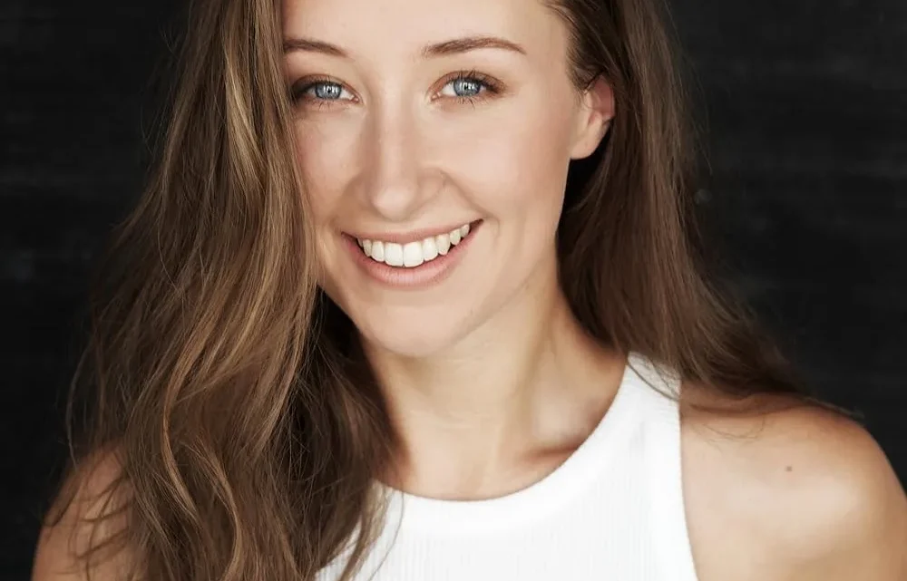 Erin Doherty Biography: Parents, Net Worth, Movies, Age, Height, Ethnicity, Awards, Boyfriend, Religion