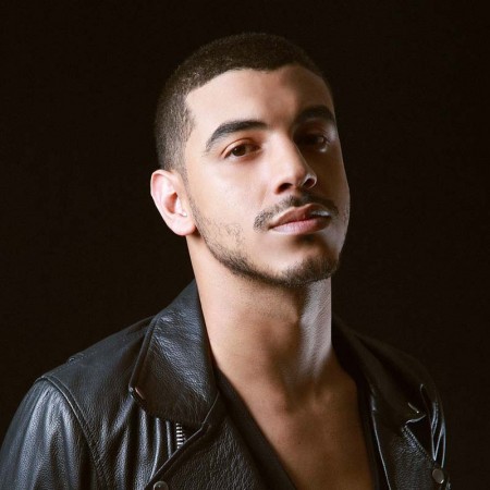 Manuel Medrano Biography: Girlfriend, Net Worth, Parents, Religion, Songs, Height, Age, Ethnicity, Instagram