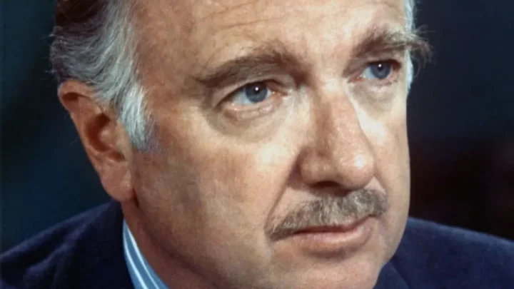Walter Cronkite Biography: Age, Net Worth, Career, CBS News, Wife, Kids, Legacy
