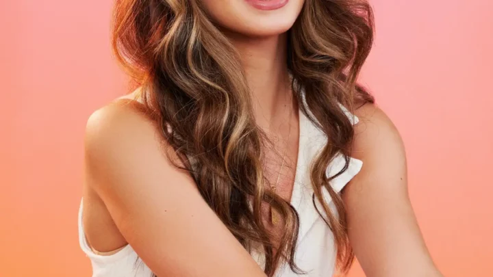 Kelsey Anderson Biography: Parents, Net Worth, Husband, Religion, Height, Ethnicity, Children, TV Shows, Age