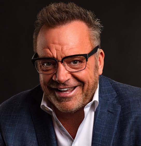 Tom Arnold Biography: Age, Net Worth, Height, True Lies, Movies, Wife, Kids, Career, TV Shows