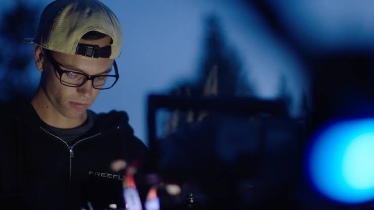 Daniel Riley Biography: Height, Girlfriend, Age, Net Worth, Parents, YouTube Career, Engineering, Ethnicity