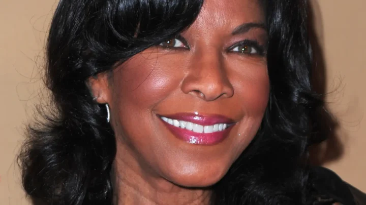 Natalie Cole Biography: Net Worth, Age, Grammy Awards, Height, Songs, Father, Legacy, Husband