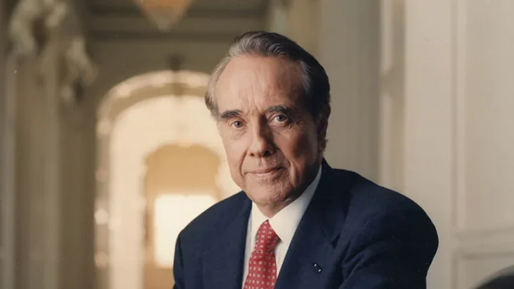 Bob Dole Biography: Age, Net Worth, Height, Senator, Wife, Daughter, World War II, Career, Wikipedia