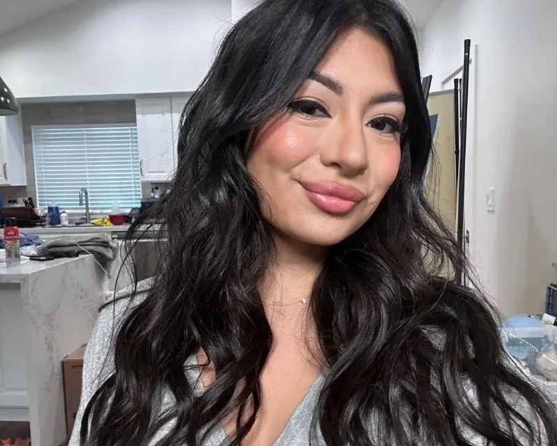 Cami Strella Bio: Age, Height, Net Worth, OnlyFans, Career, Education, Instagram, Partner