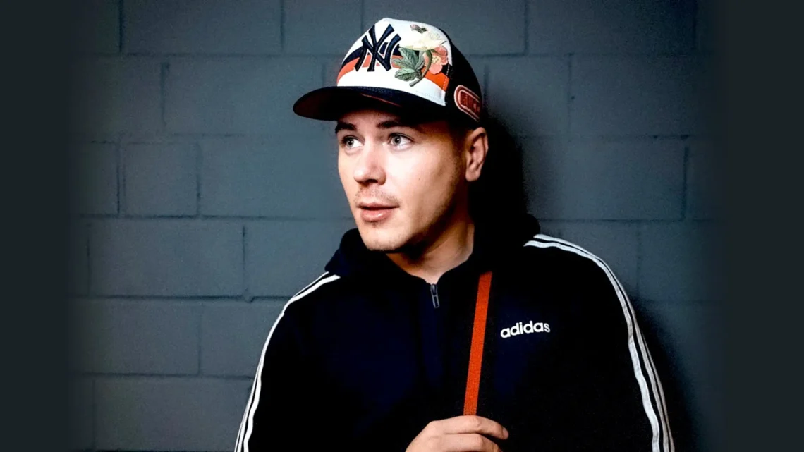 Leon Machère Biography: Songs, Age, Net Worth, Events, Parents, Instagram, Albums, YouTube Career