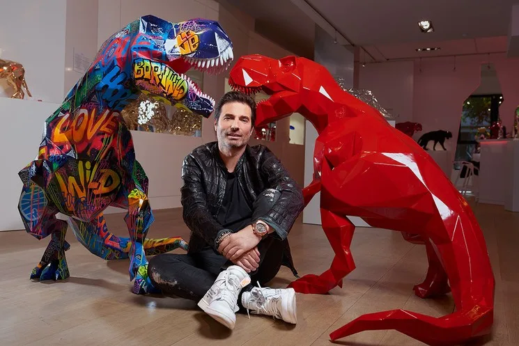Richard Orlinski Biography: Wife, Net Worth, Parents, Age, Facebook, Height, Sculpture Career, Awards