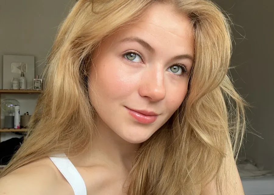 Theshanaofficial Biography: Movies, Boyfriend, Age, Height, Net Worth, Parents, Songs & Albums, Instagram