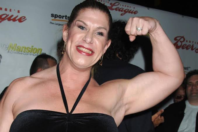 Nicole Fuchs Biography: Husband, Ethnicity, Age, Parents, WWE, Height, Net Worth, YouTube, Religion