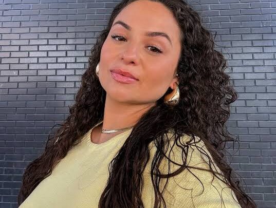Sammie Cimarelli Biography: Ethnicity, Parents, Religion, Height, TV Shows, Age, Husband, Awards, Net Worth