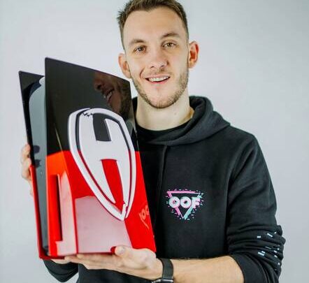 HouseBox Biography: Nationality, Age, Net Worth, Parents, Height, Girlfriend, YouTube, Gaming & Instagram