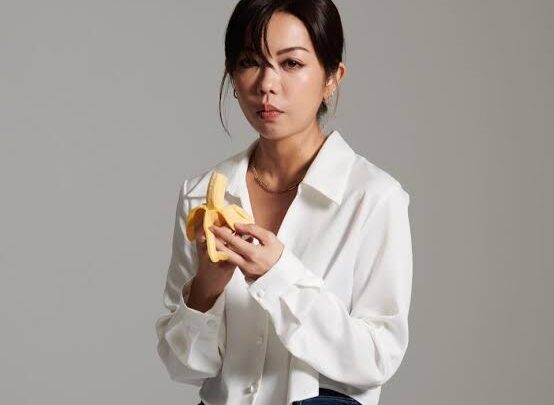 Jenn Chia Biography: YouTube, Net Worth, Songs, Awards, Parents, Age, Height, Ethnicity, Religion, Husband