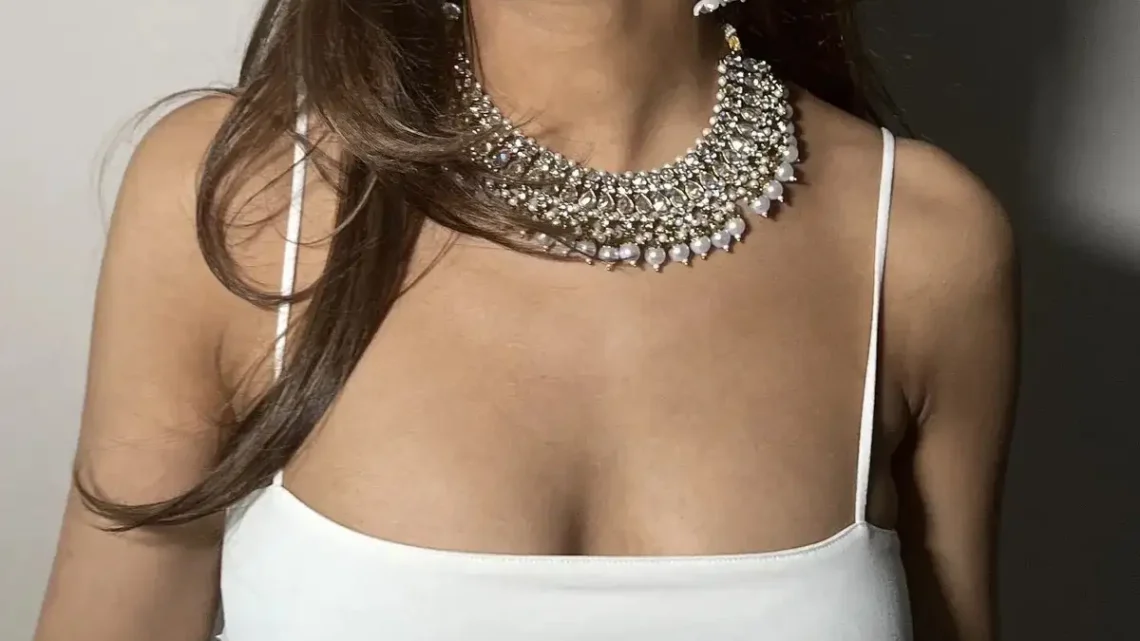 Shivani Khosla Biography: Instagram, Net Worth, Age, Height, Sister, Ethnicity, Religion, Boyfriend