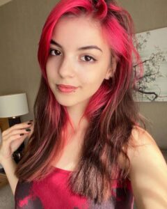 Evie Sunsett