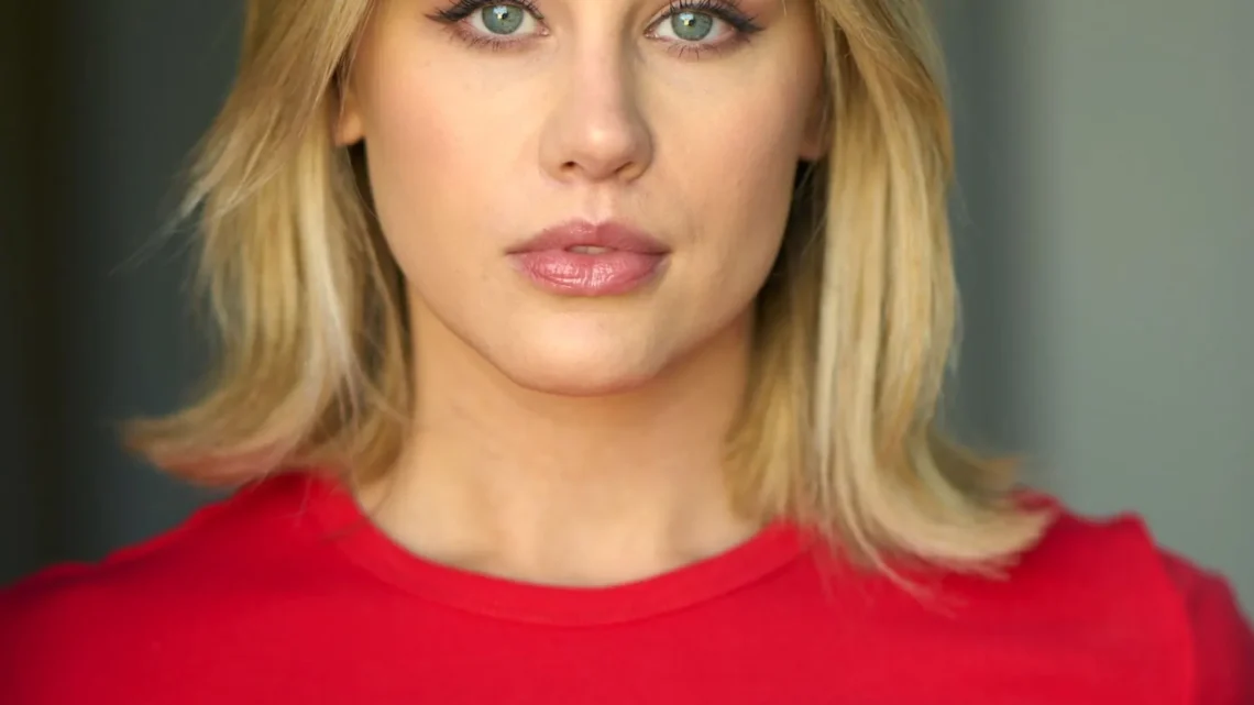 Mercedes Blanche Biography: Age, OnlyFans, Height, Net Worth, Parents, Boyfriend, Movies, Instagram