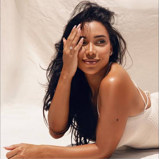 Chanel Brown Biography: Age, Partner, Height, Net Worth, Fitness Career, Children, Religion, Instagram